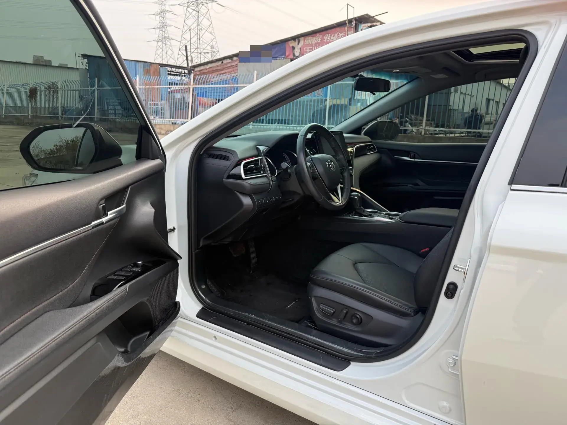 2022 TOYOTA CAMRY thumbnail 4