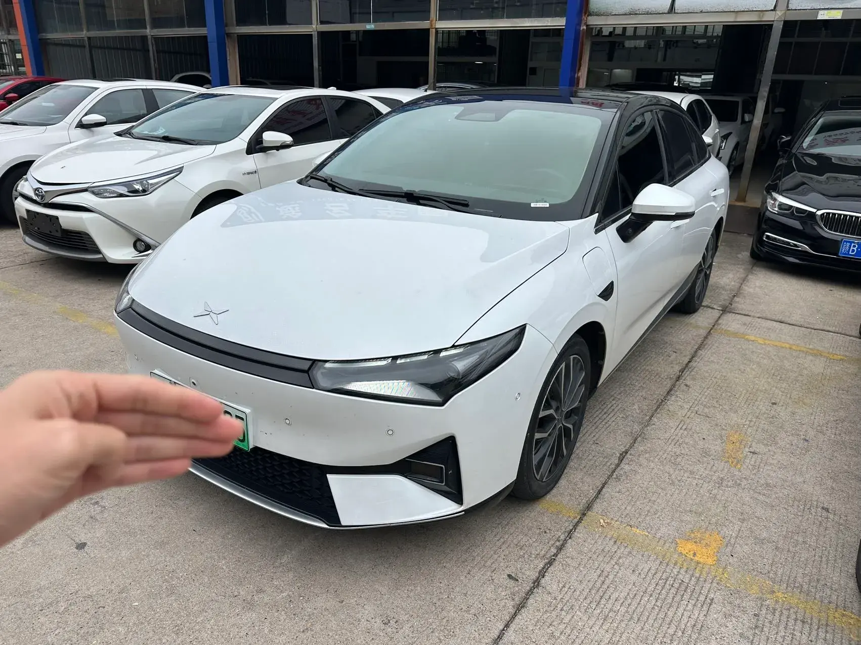 2022 XPENG P5 view 1