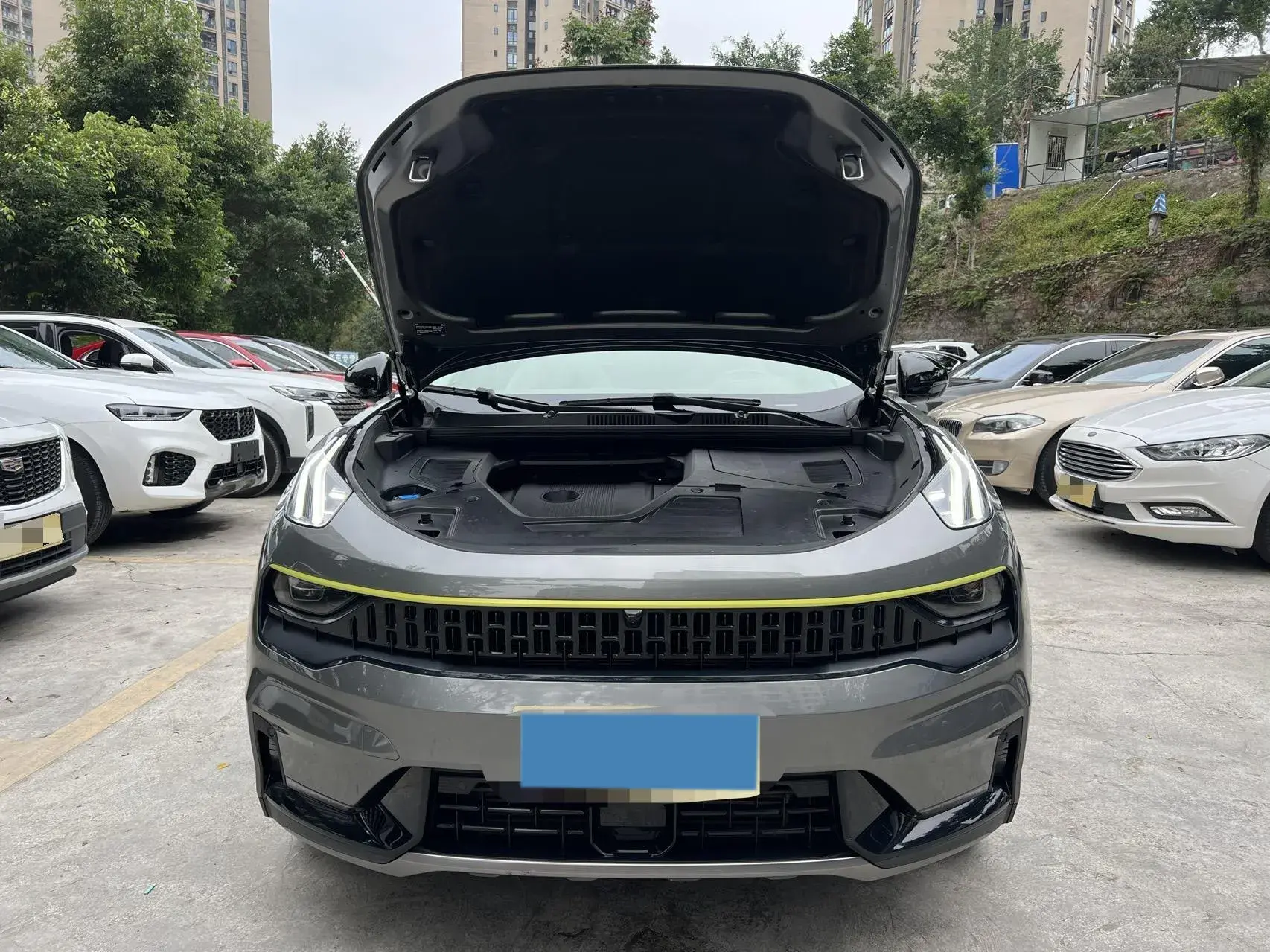 2020 LYNK&CO 05 thumbnail 4