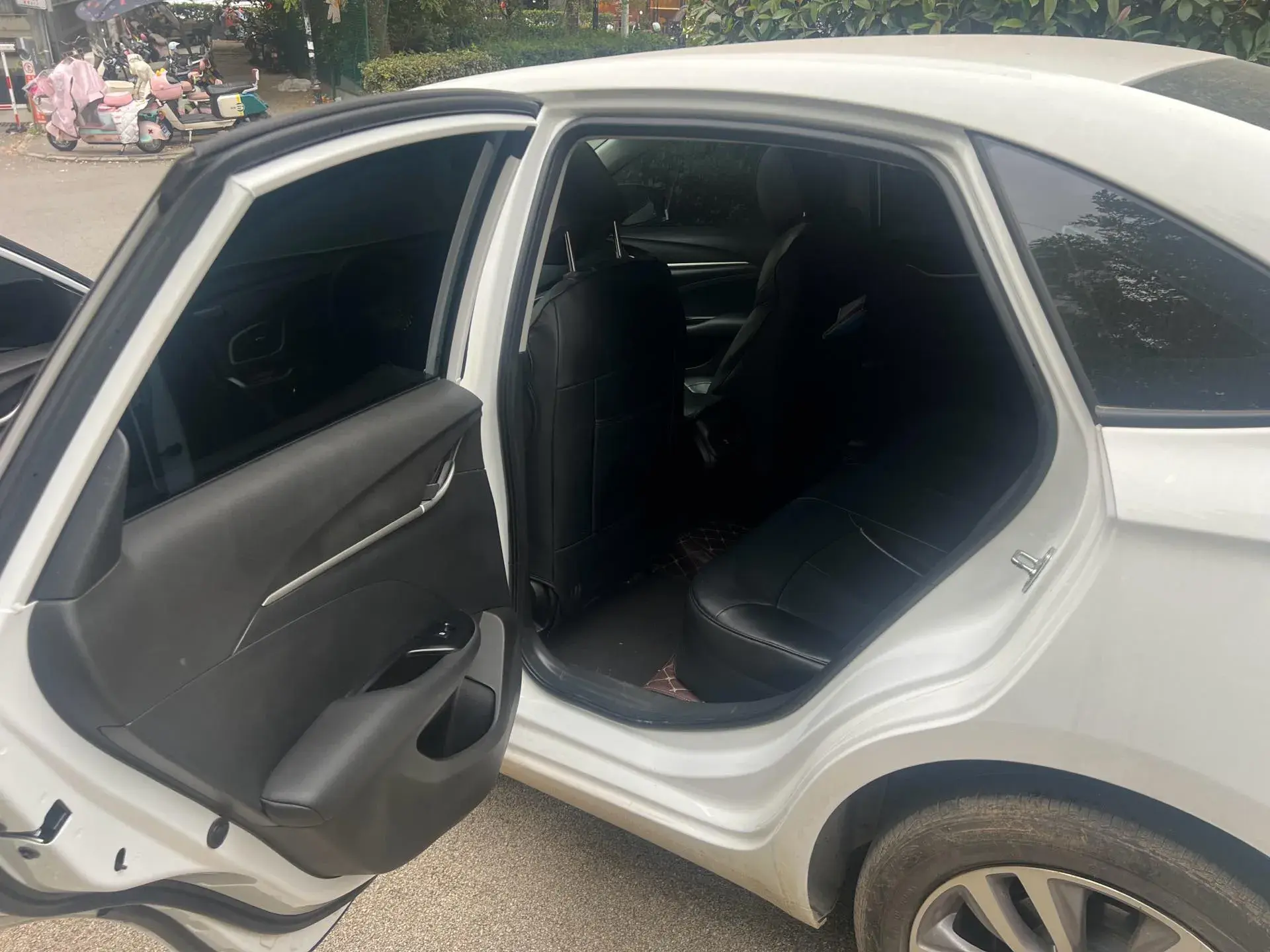 2021 BUICK EXCELLE thumbnail 4