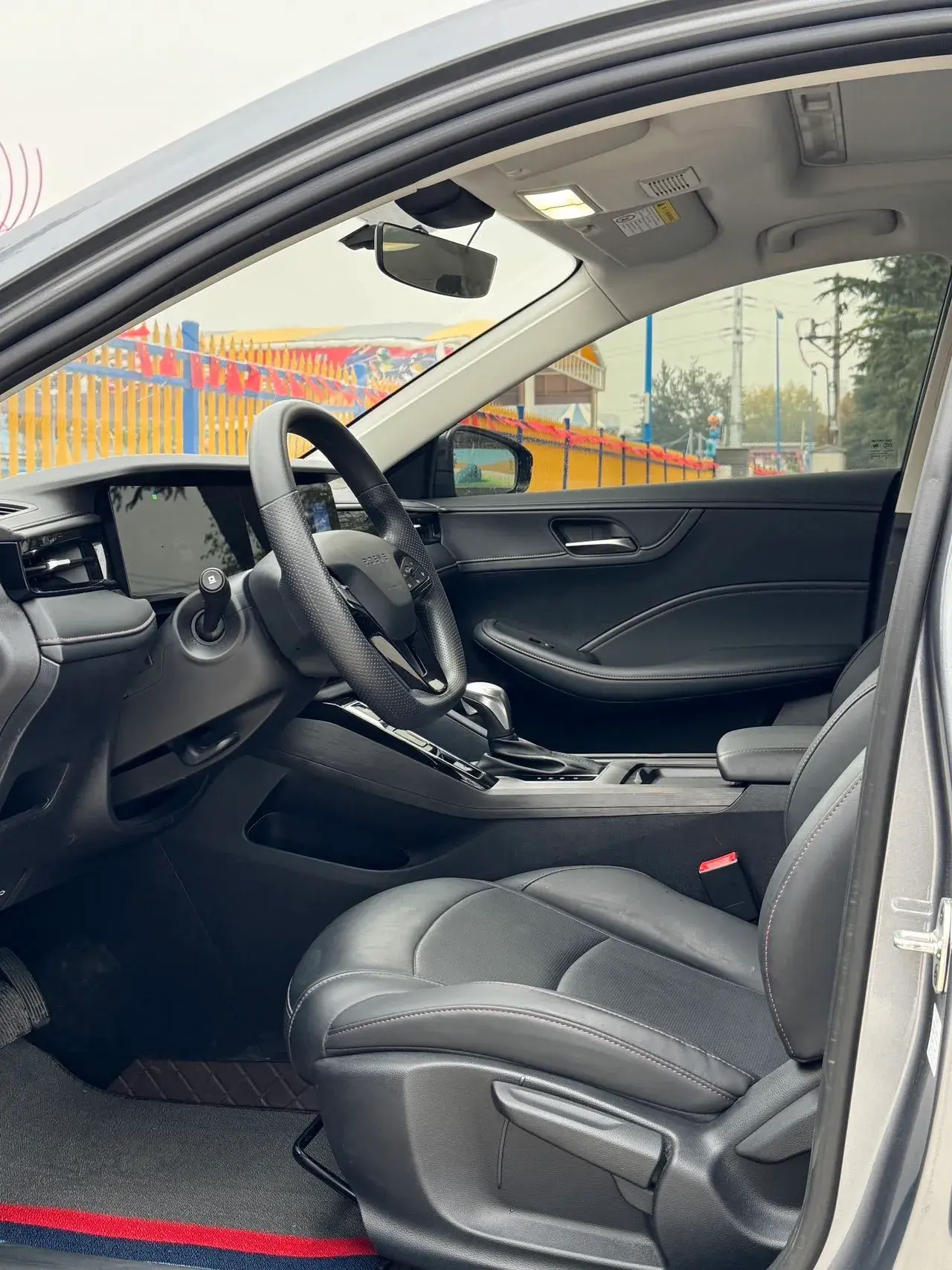 2023 ROEWE I5 thumbnail 4