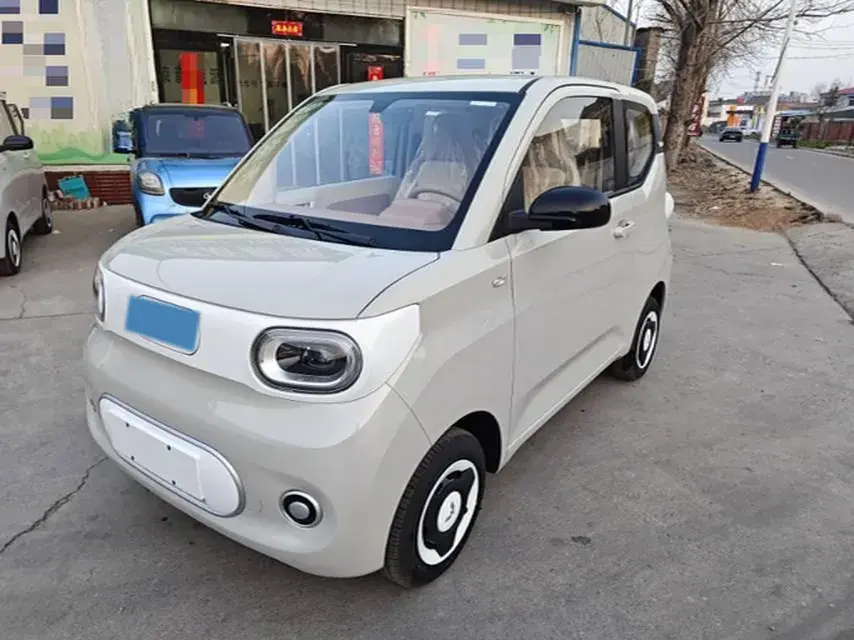 2024 WULING HONGGUANG view 1