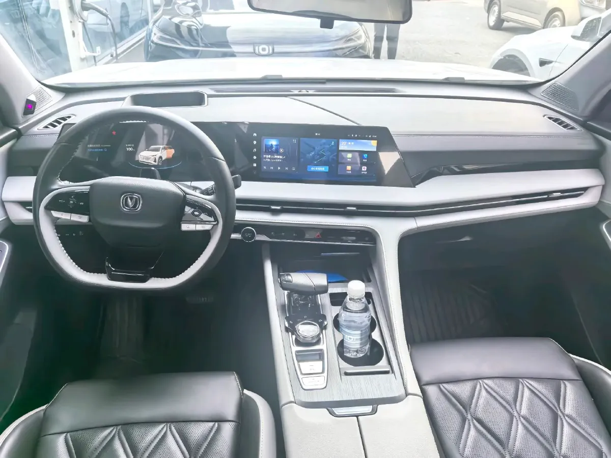 2023 ChangAn CS75 Plus iDD 1.5T 170HP L4 6TCT PHEV 28.39KWH,autocango,china used car exporter,china ev exporter,chinese used car exporter,chinese used ev exporter