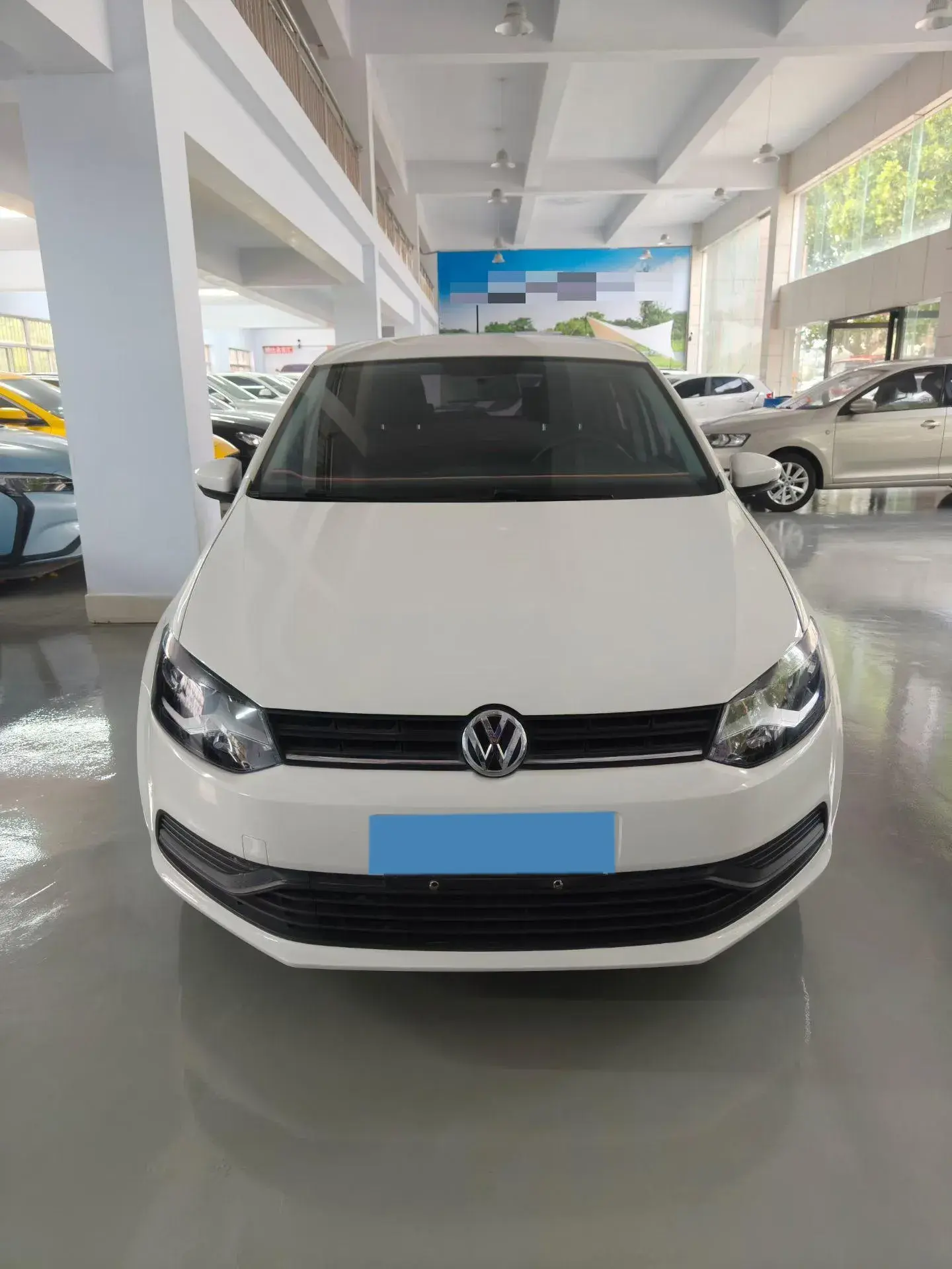 2016 VOLKSWAGEN POLO thumbnail 2