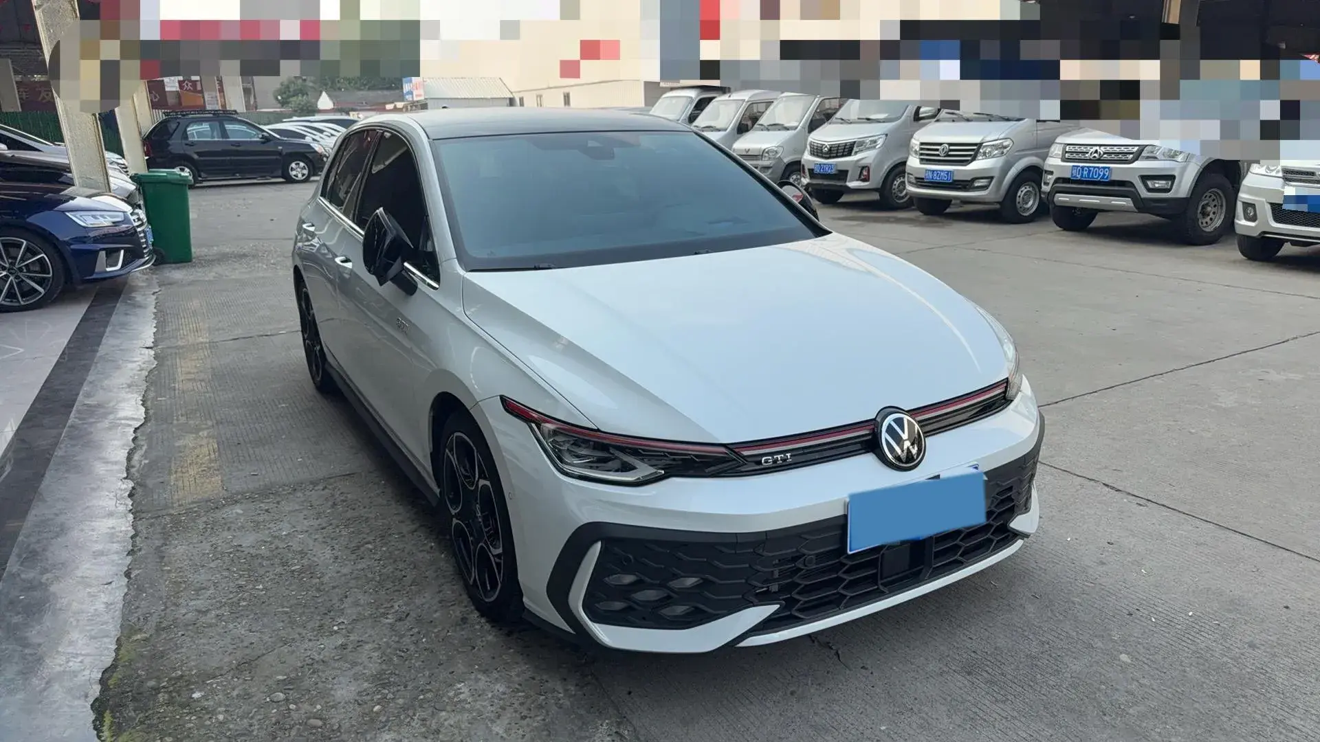 2025 VOLKSWAGEN GOLFGTI thumbnail 2