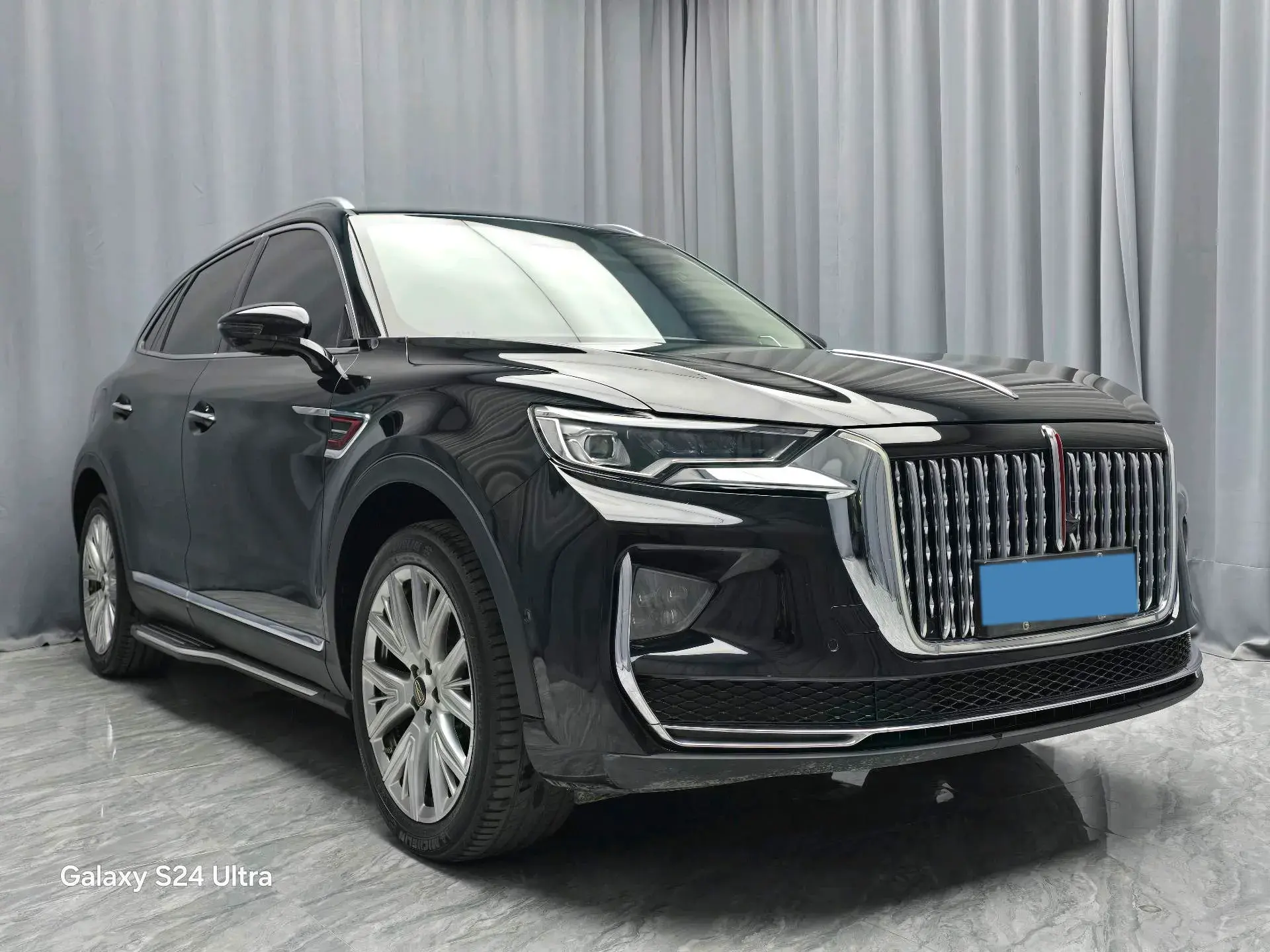 2022 HONGQI HS5 thumbnail 3