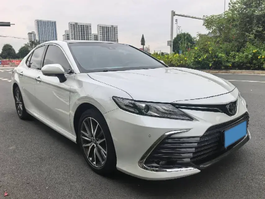 2021 TOYOTA CAMRY thumbnail 3