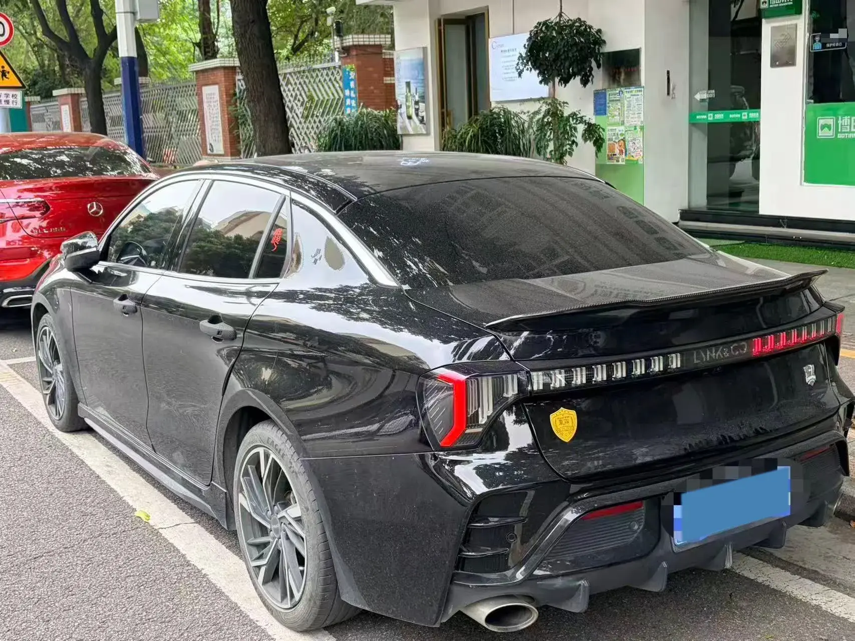 2023 LYNK&CO 03 thumbnail 2