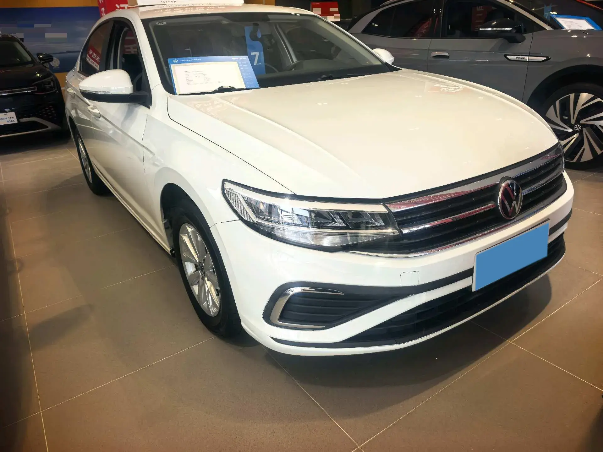 2023 VOLKSWAGEN BORA thumbnail 2