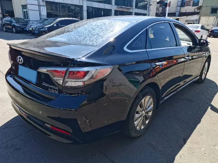 2016 HYUNDAI SONATA thumbnail 4