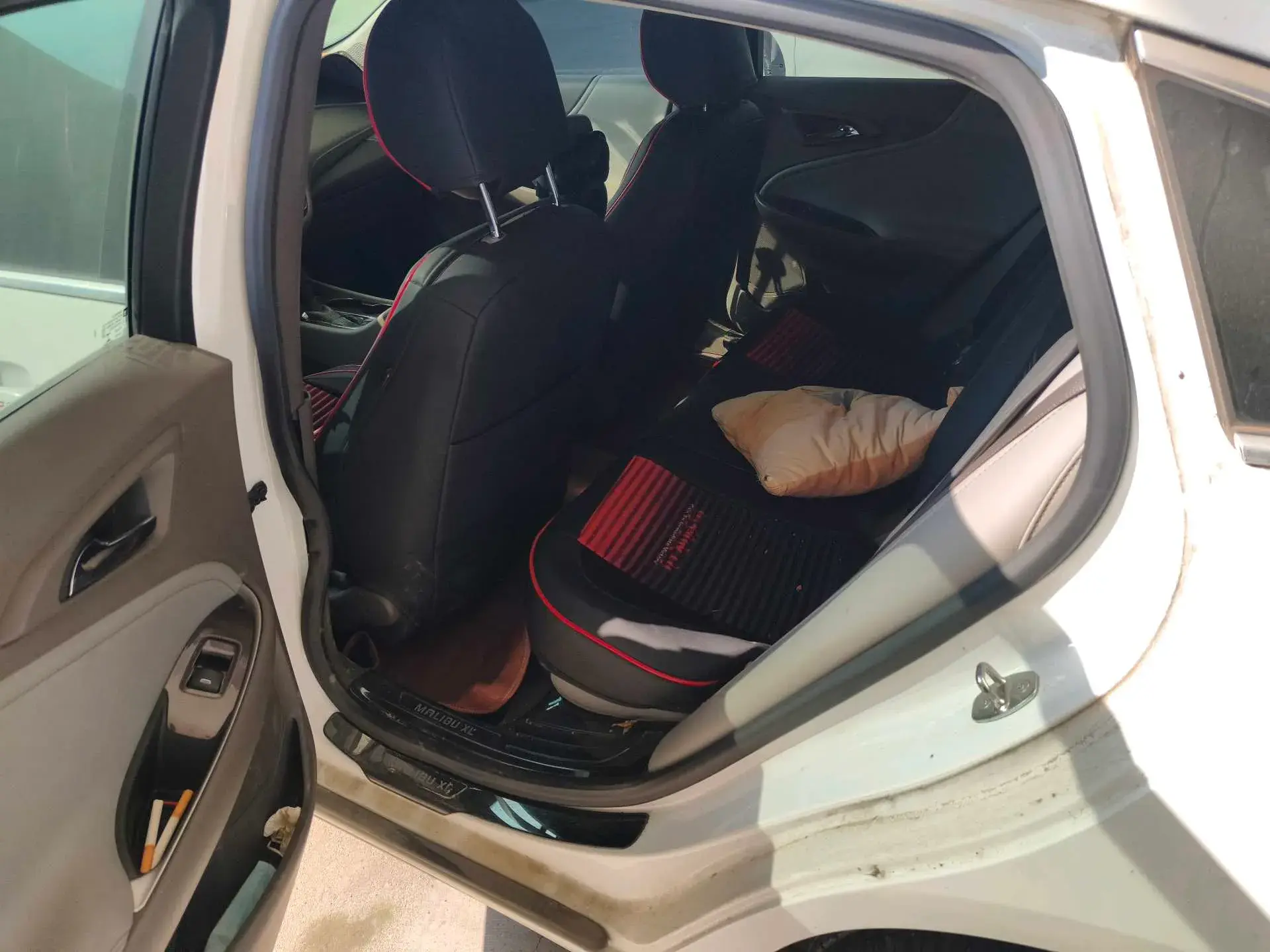 2018 CHEVROLET MALIBU thumbnail 4