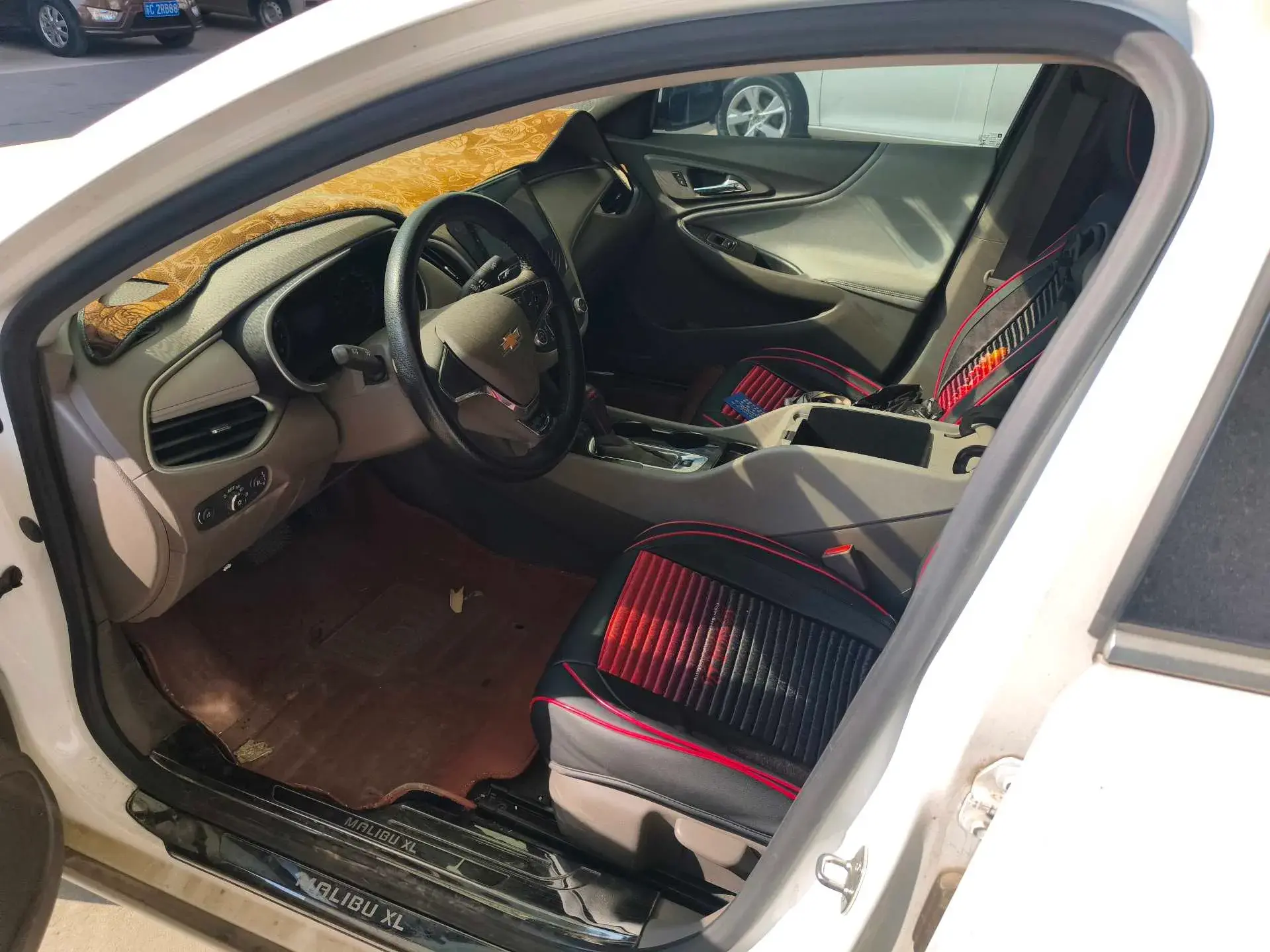 2018 CHEVROLET MALIBU thumbnail 3