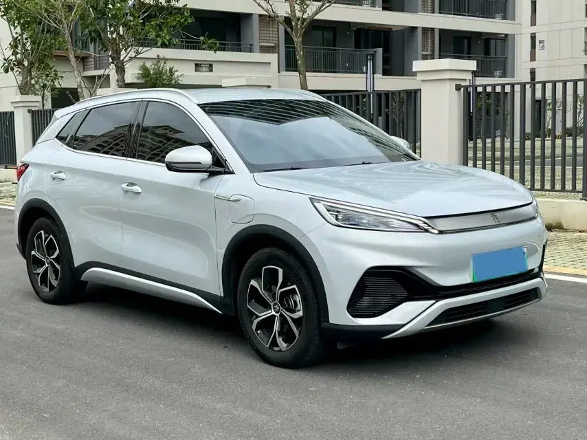 2024 BYD YUAN thumbnail 3