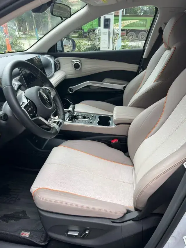 2024 BYD YUAN thumbnail 4