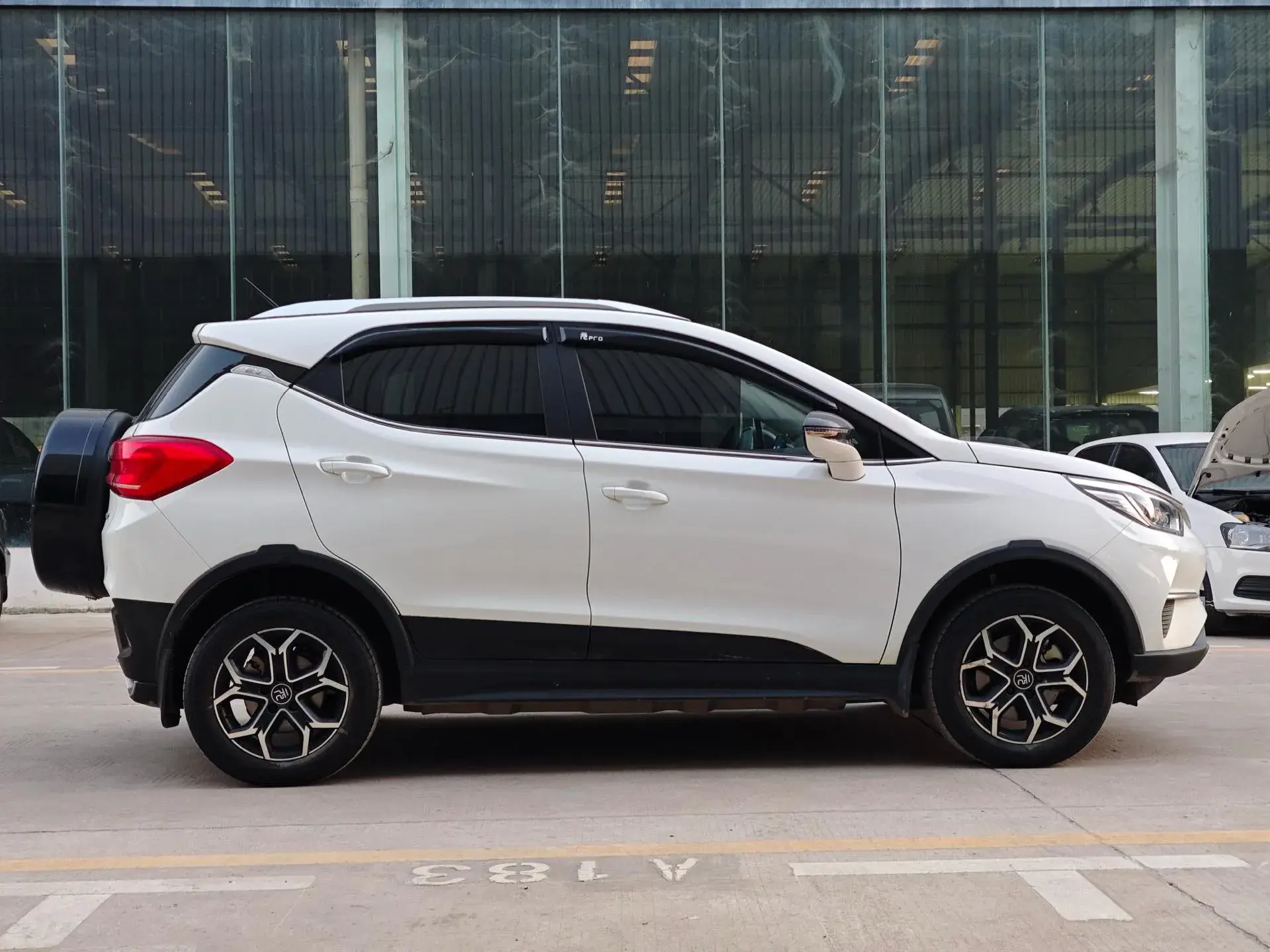 2021 BYD YUAN thumbnail 3