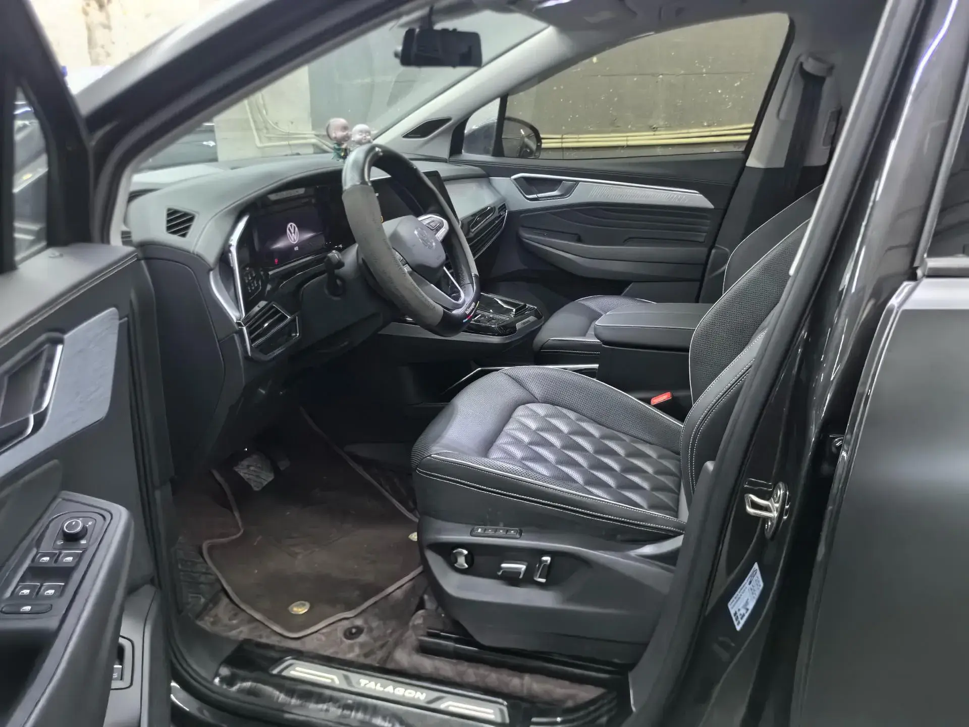 2024 VOLKSWAGEN TALAGON thumbnail 3