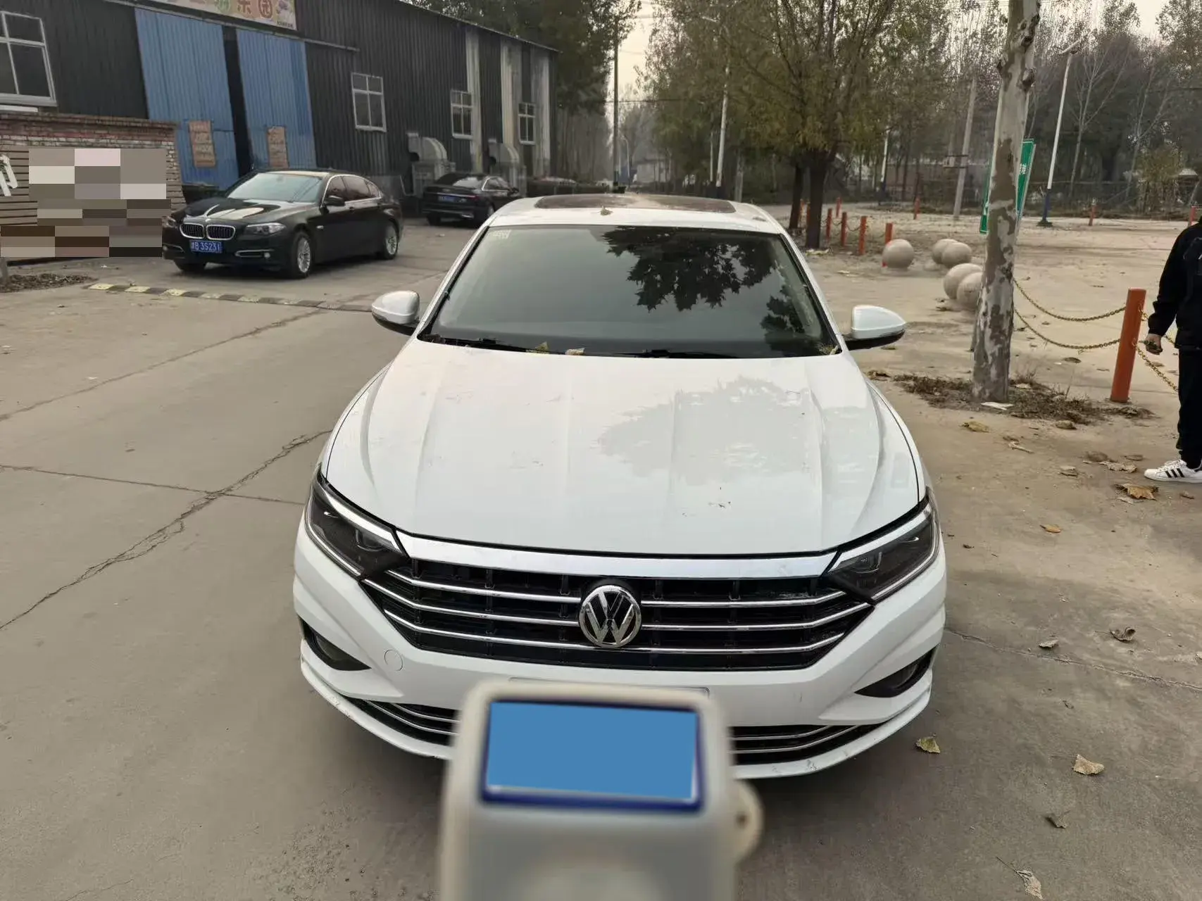 2020 VOLKSWAGEN SAGITAR thumbnail 2