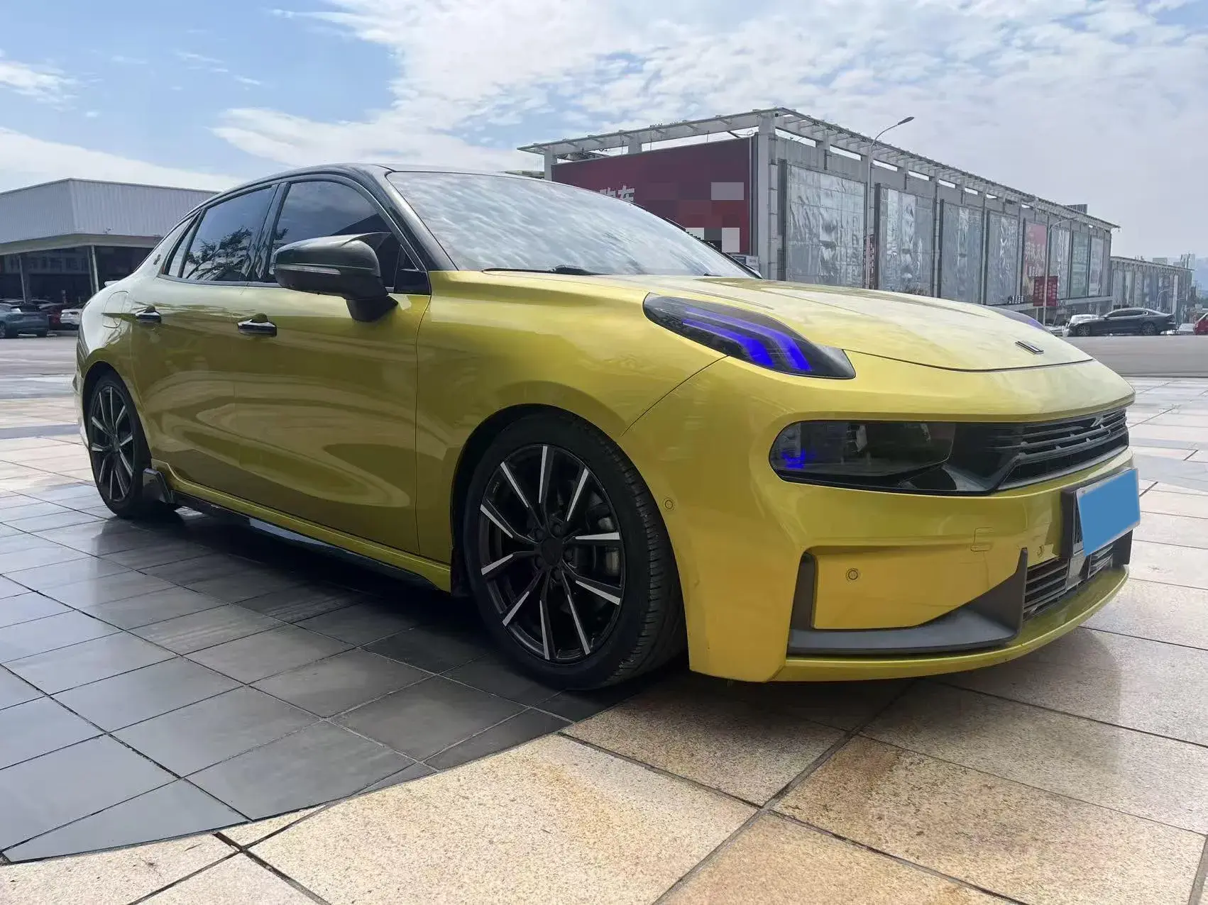 2021 LYNK&CO 03 thumbnail 3