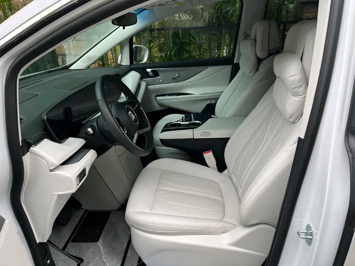 2024 Buick GL8 1.5T 180HP L4 2DHT PHEV 24.4KWH,autocango,china used car exporter,china ev exporter,chinese used car exporter,chinese used ev exporter