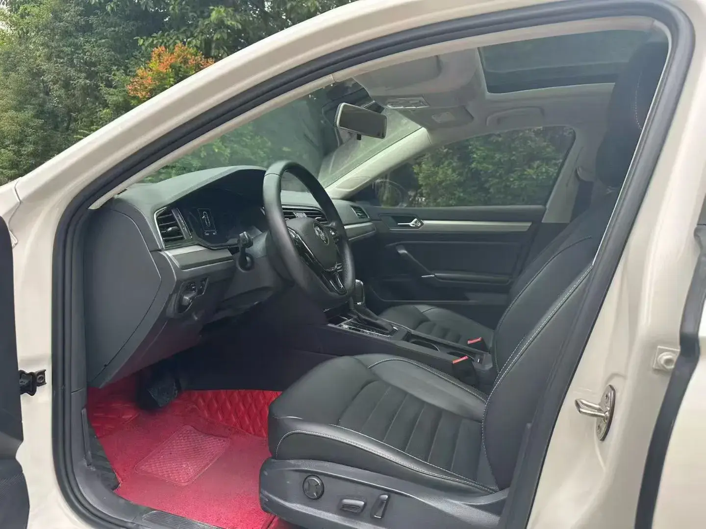 2019 VOLKSWAGEN LAMANDO thumbnail 4