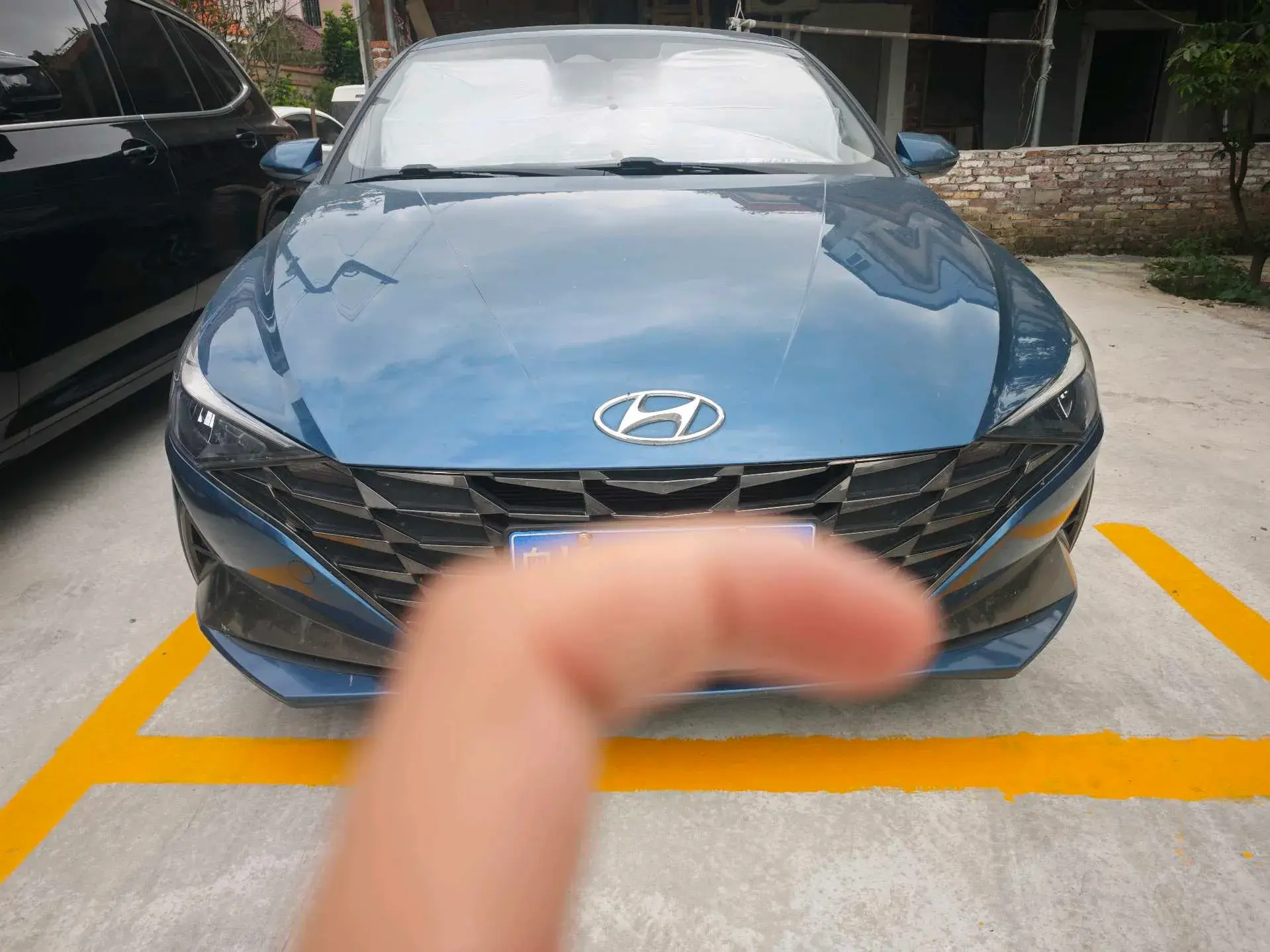 2021 HYUNDAI ELANTRA thumbnail 3