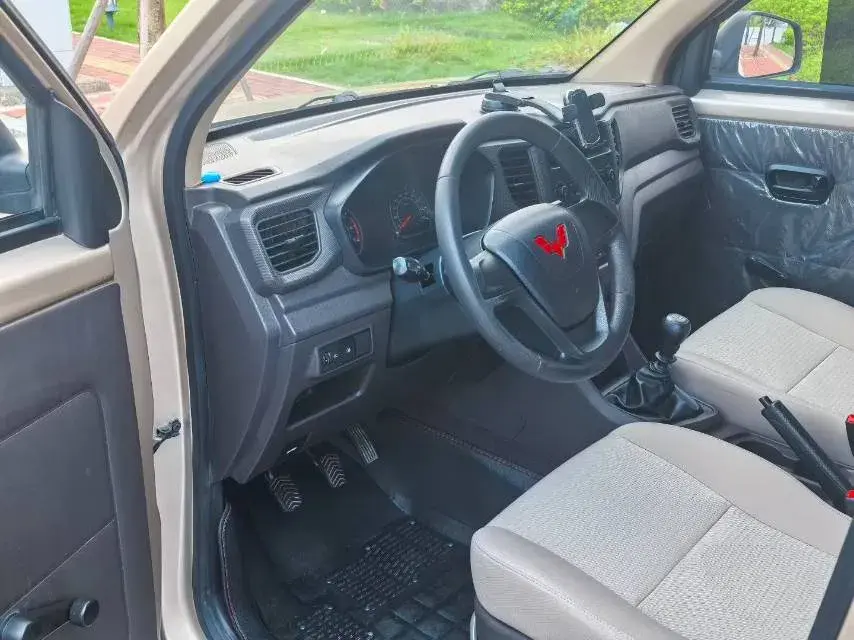 2022 WULING HONGGUANG thumbnail 4