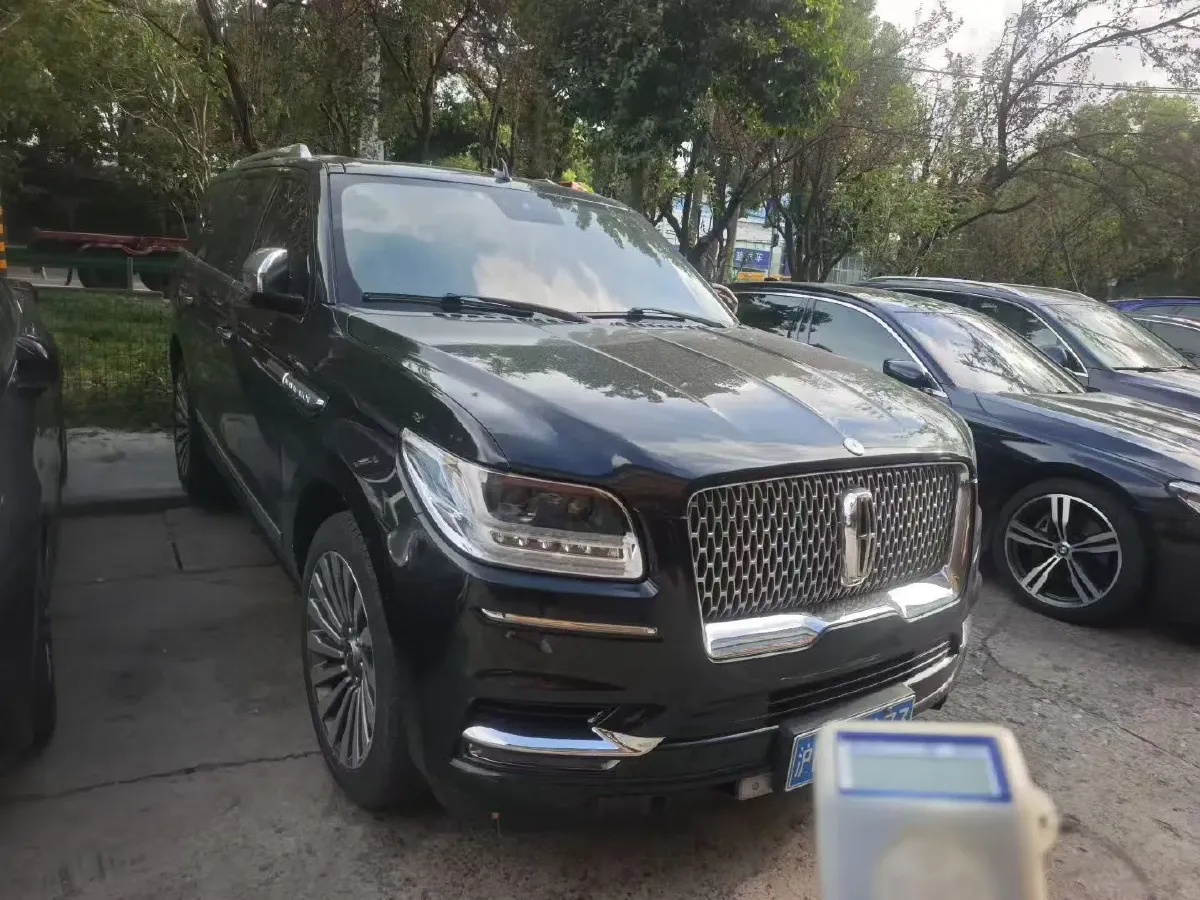 2019 Lincoln Navigator 3.5T 388HP V6 10AT,autocango,china used car exporter,china ev exporter,chinese used car exporter,chinese used ev exporter