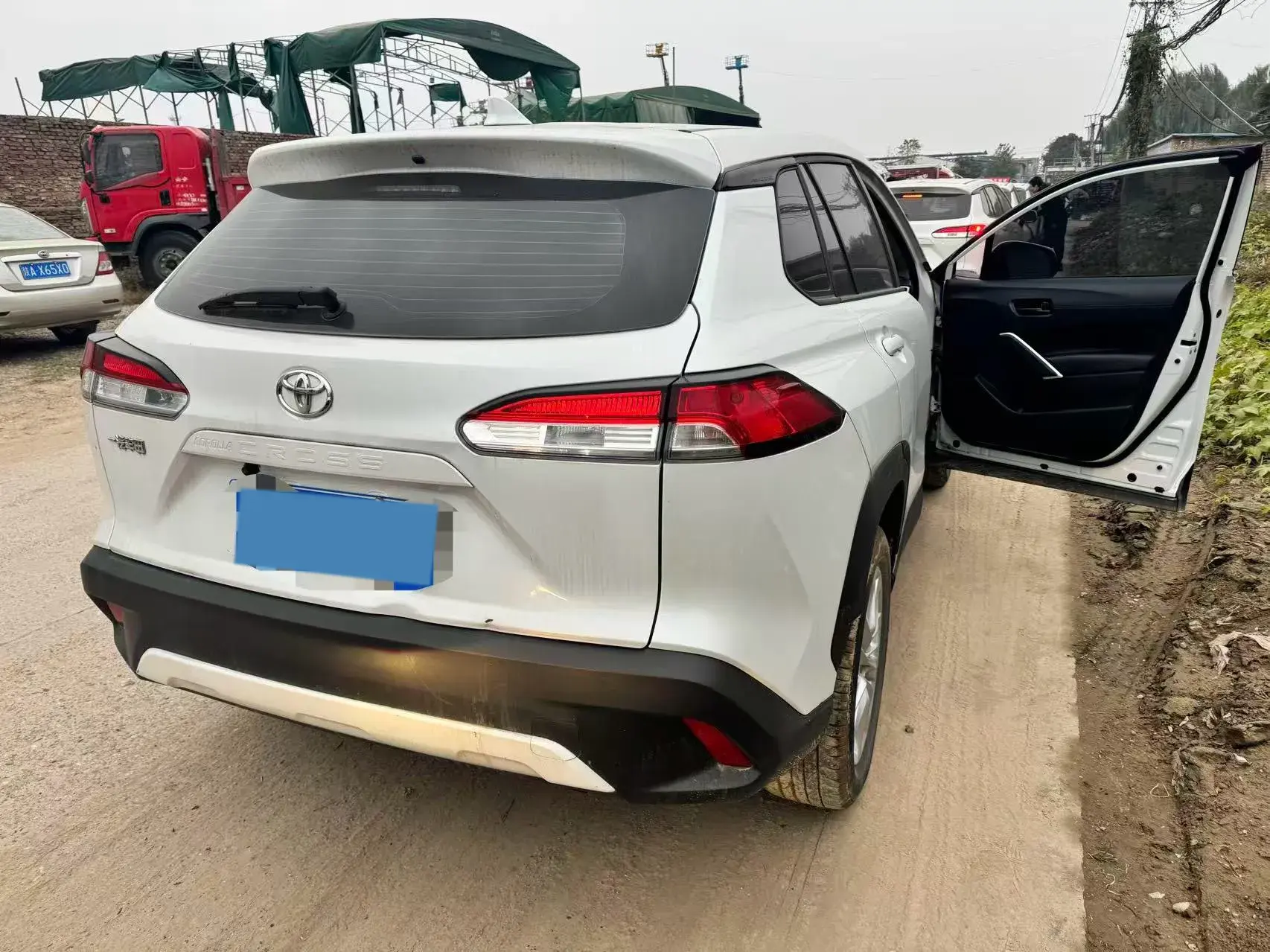 2023 TOYOTA COROLLA thumbnail 2