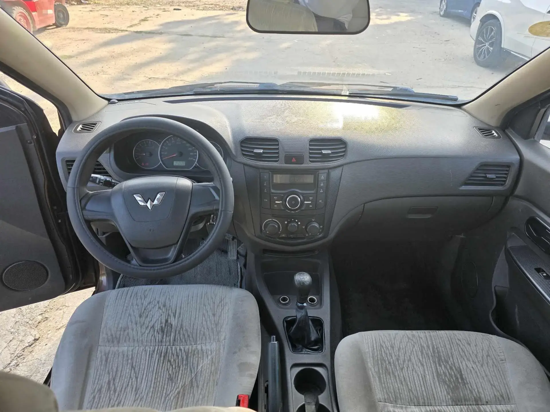 2018 WULING HONGGUANG thumbnail 4