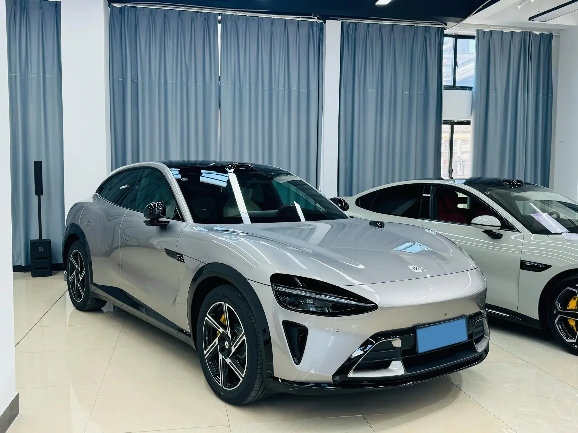 2025 MI YU7 thumbnail 3