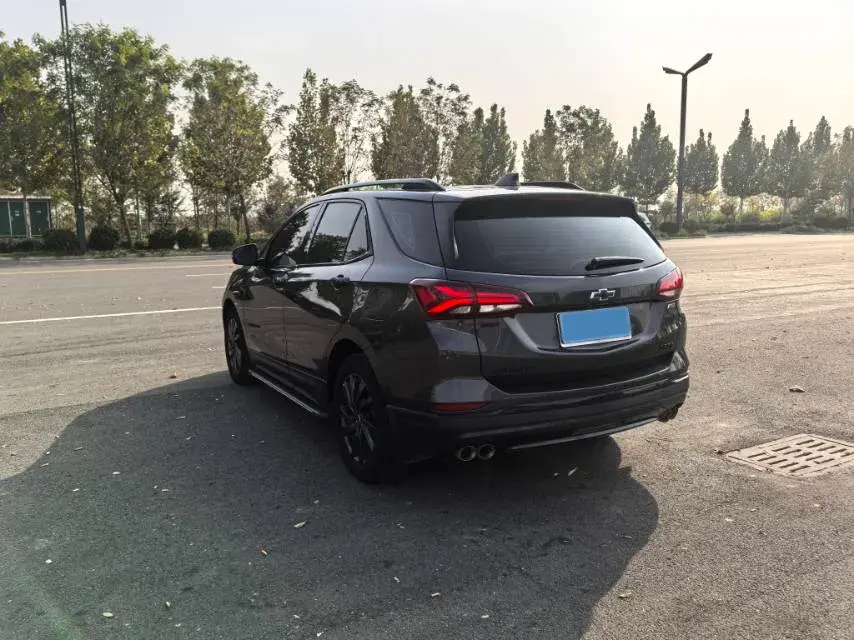 2022 CHEVROLET EQUINOX thumbnail 2