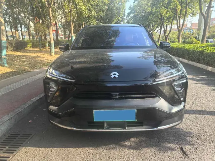 2020 NIO ES6 thumbnail 3