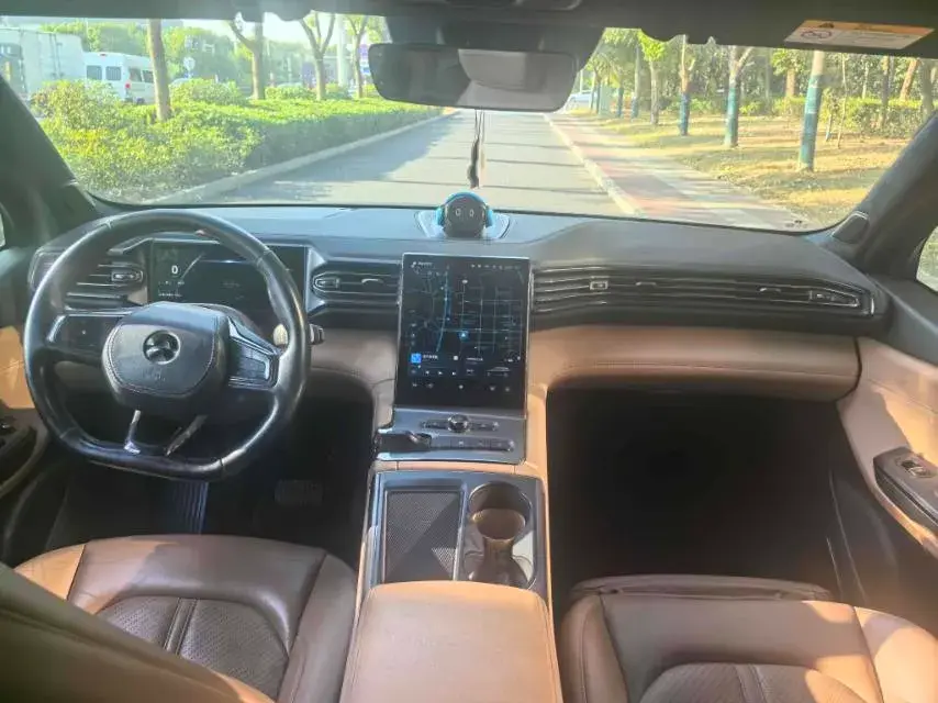 2020 NIO ES6 thumbnail 2