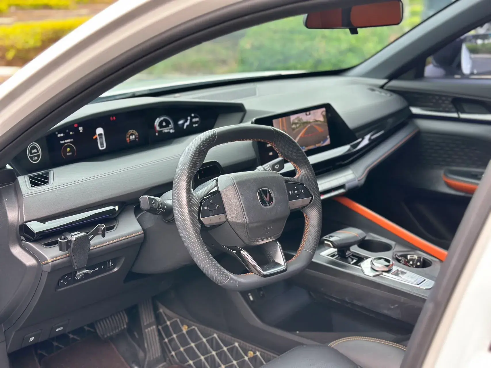 2023 CHANGAN UNI-V thumbnail 4