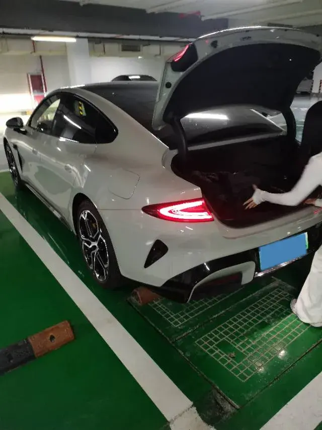 2024 MI SU7 thumbnail 3