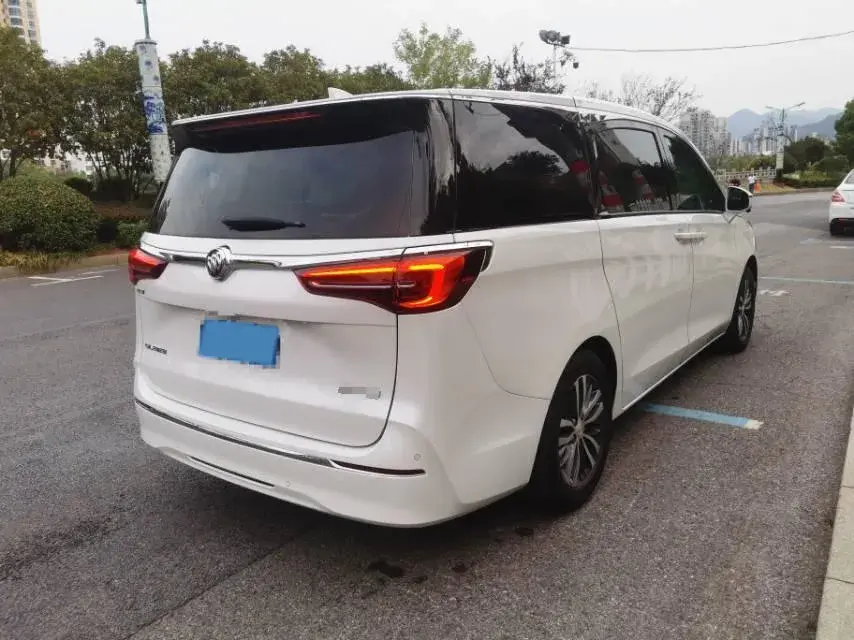 2022 BUICK GL8 thumbnail 4