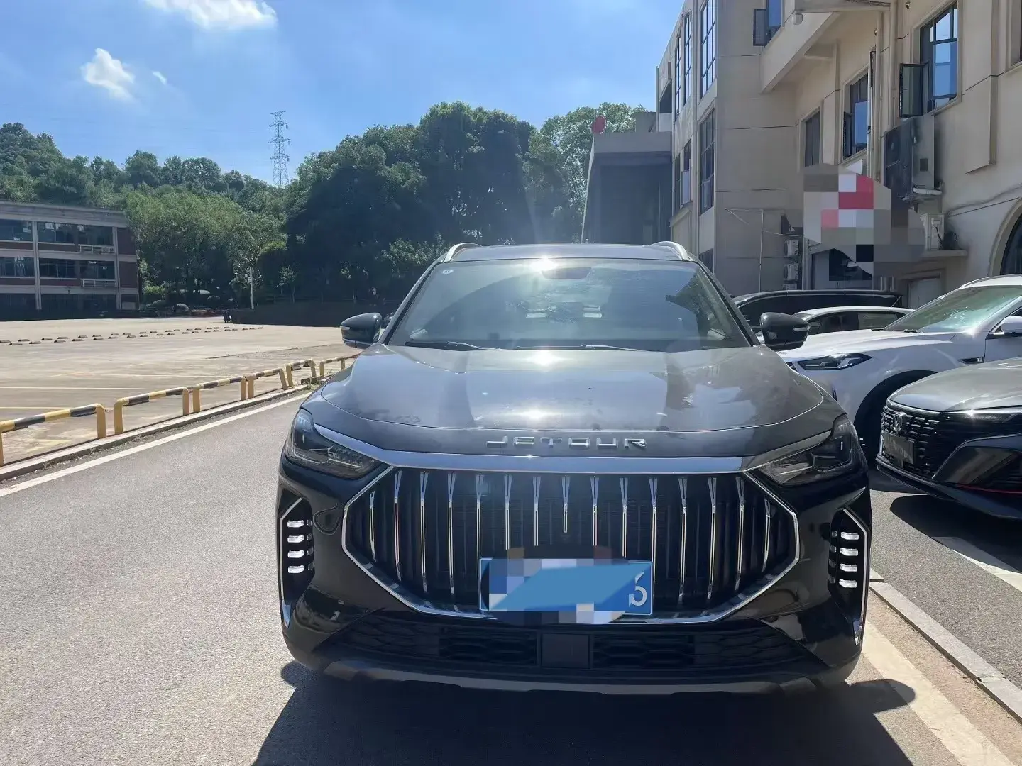 2023 JETOUR X70 thumbnail 2