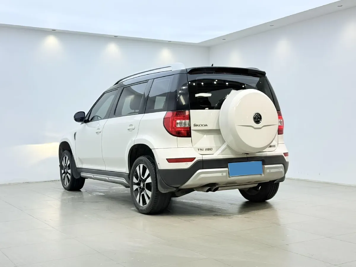 2017 Skoda Yeti 1.4T 150HP L4 7DCT,autocango,china used car exporter,china ev exporter,chinese used car exporter,chinese used ev exporter