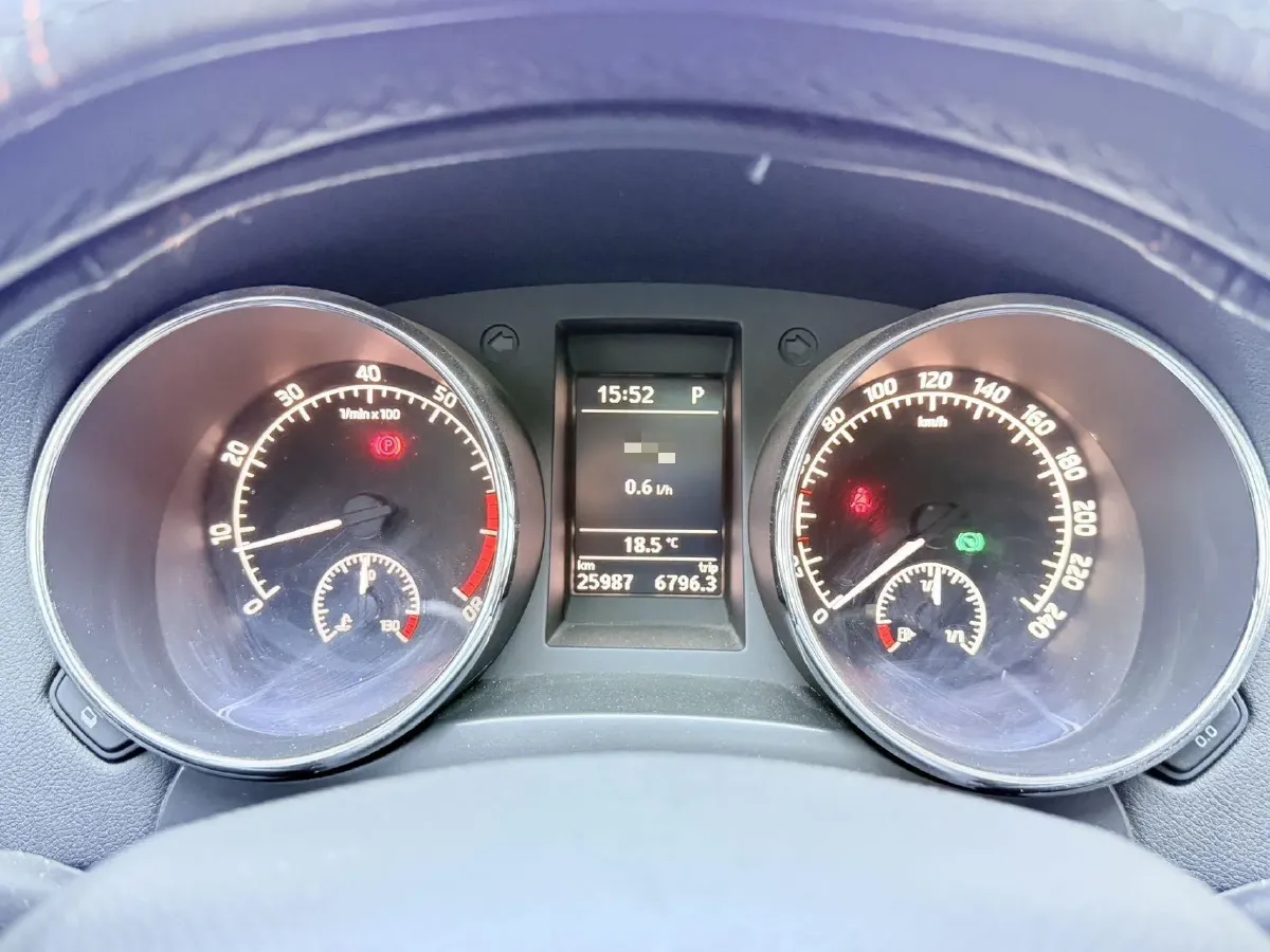 2017 Skoda Yeti 1.4T 150HP L4 7DCT,autocango,china used car exporter,china ev exporter,chinese used car exporter,chinese used ev exporter