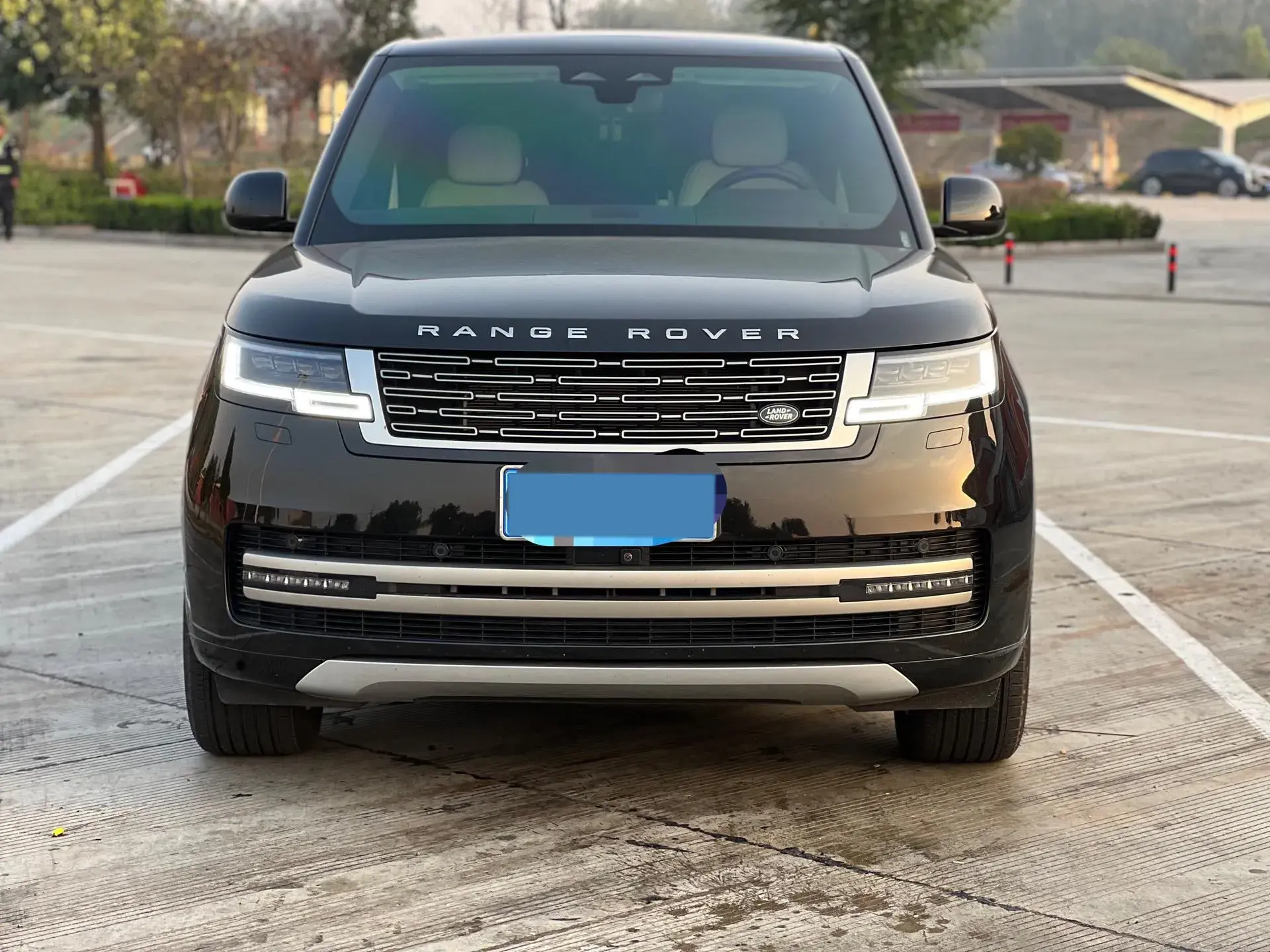 2024 LAND ROVER thumbnail 2