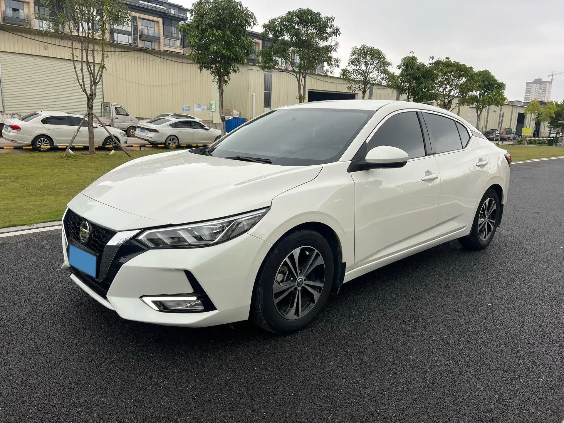 2020 NISSAN SYLPHY view 1