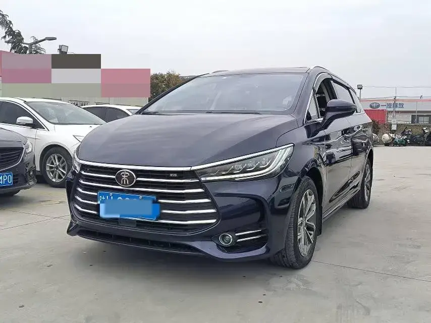 2019 BYD SONG view 1