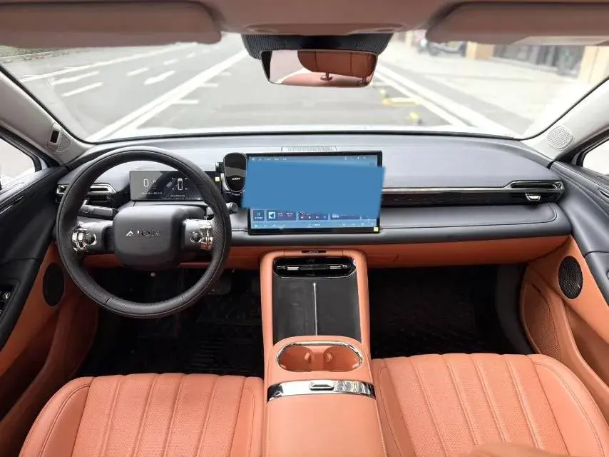 2025 AION AION thumbnail 3