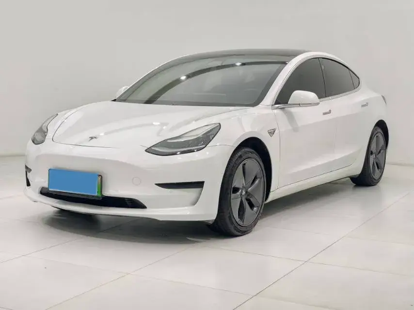 2019 TESLA MODEL view 1