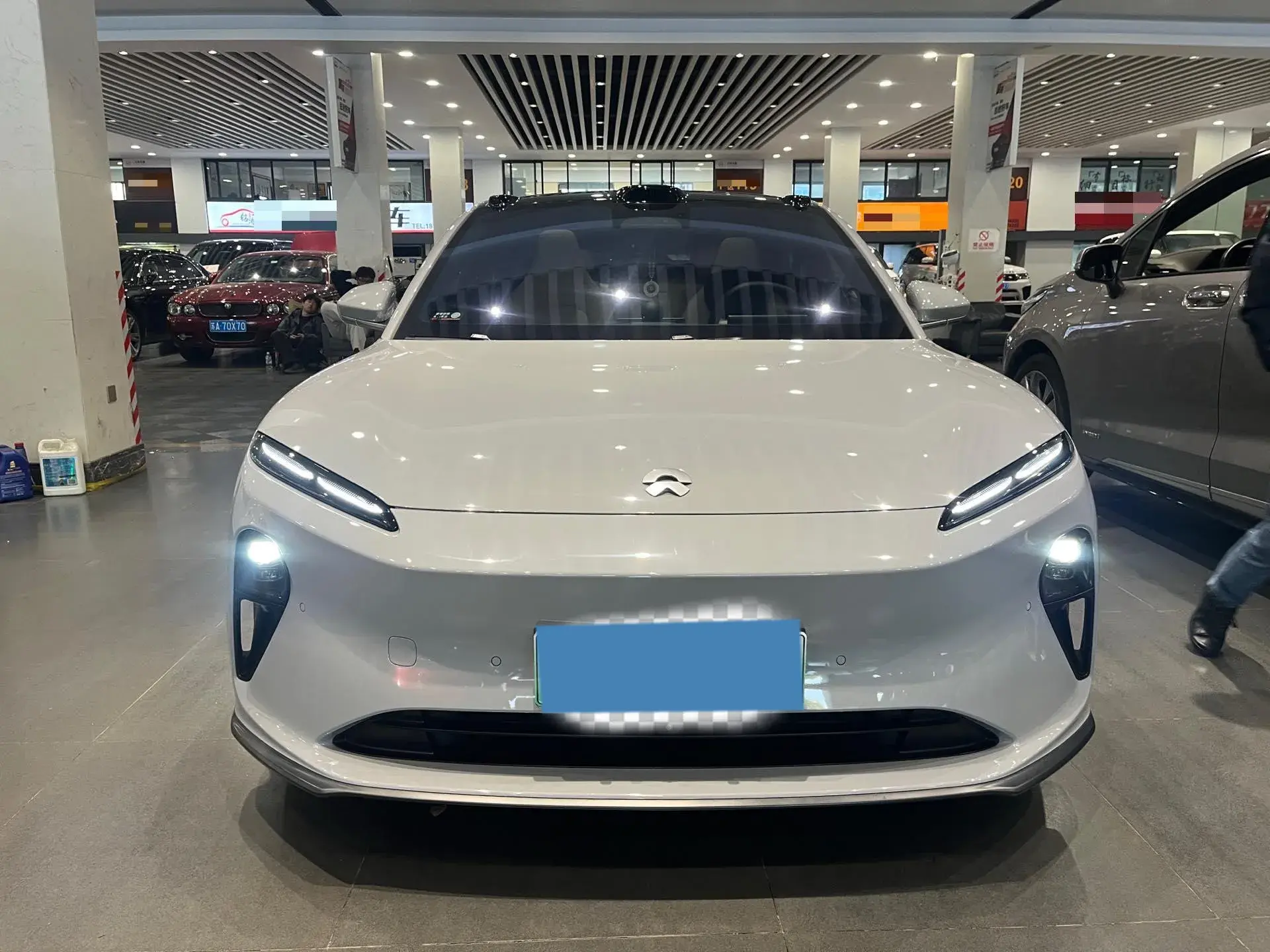 2022 NIO ET5 thumbnail 2