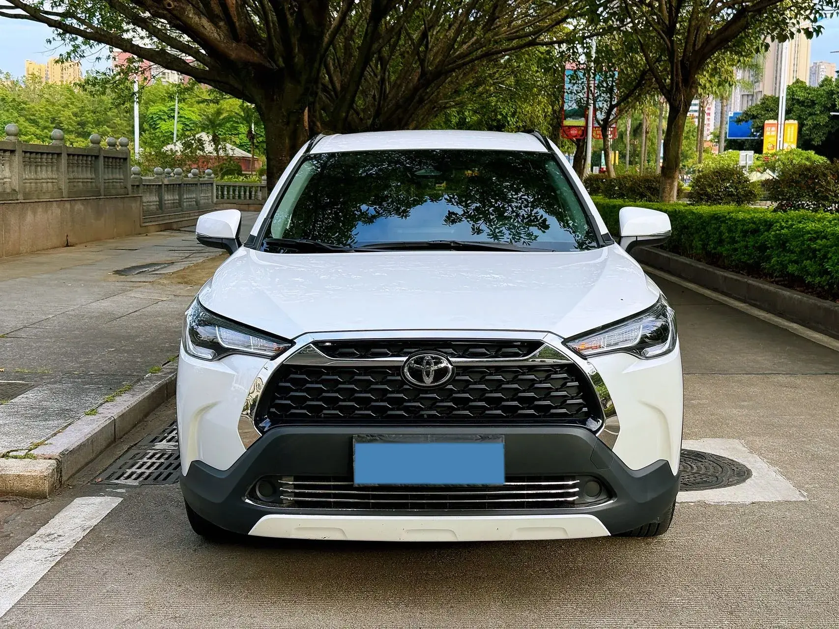 2023 TOYOTA COROLLA thumbnail 2