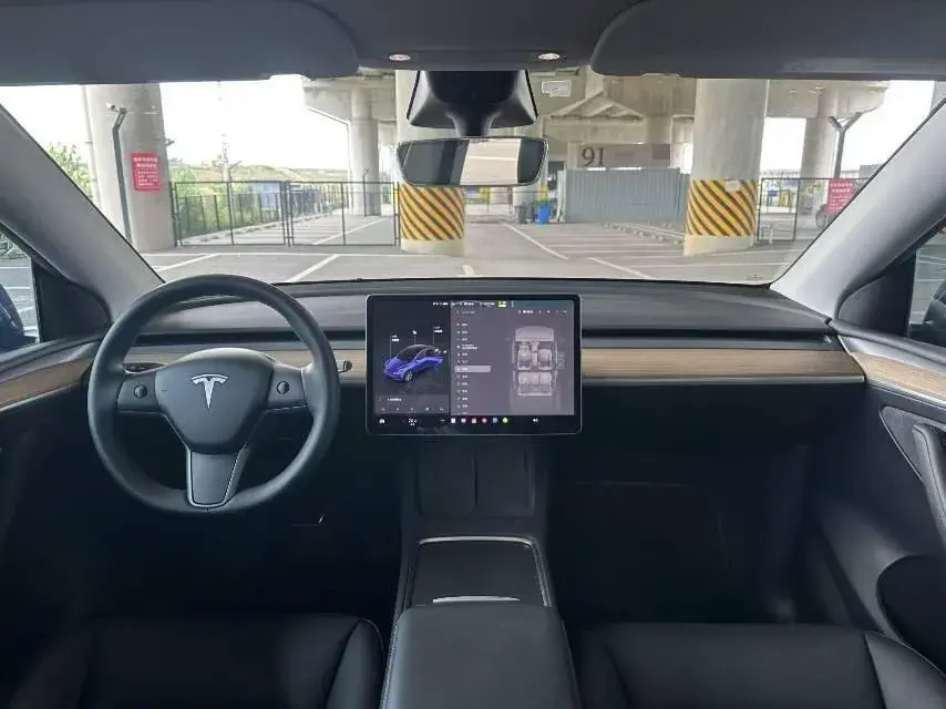 2022 TESLA MODEL thumbnail 3