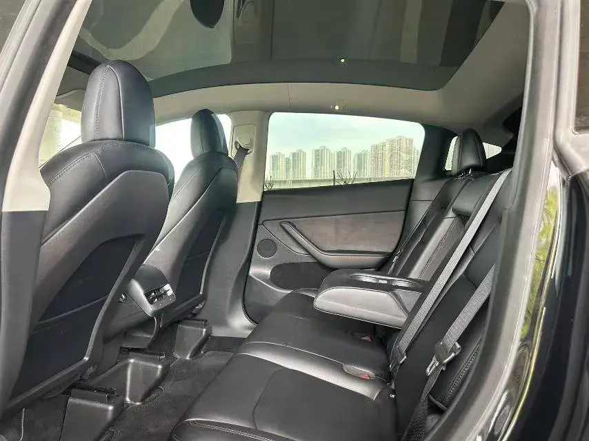 2022 TESLA MODEL thumbnail 4