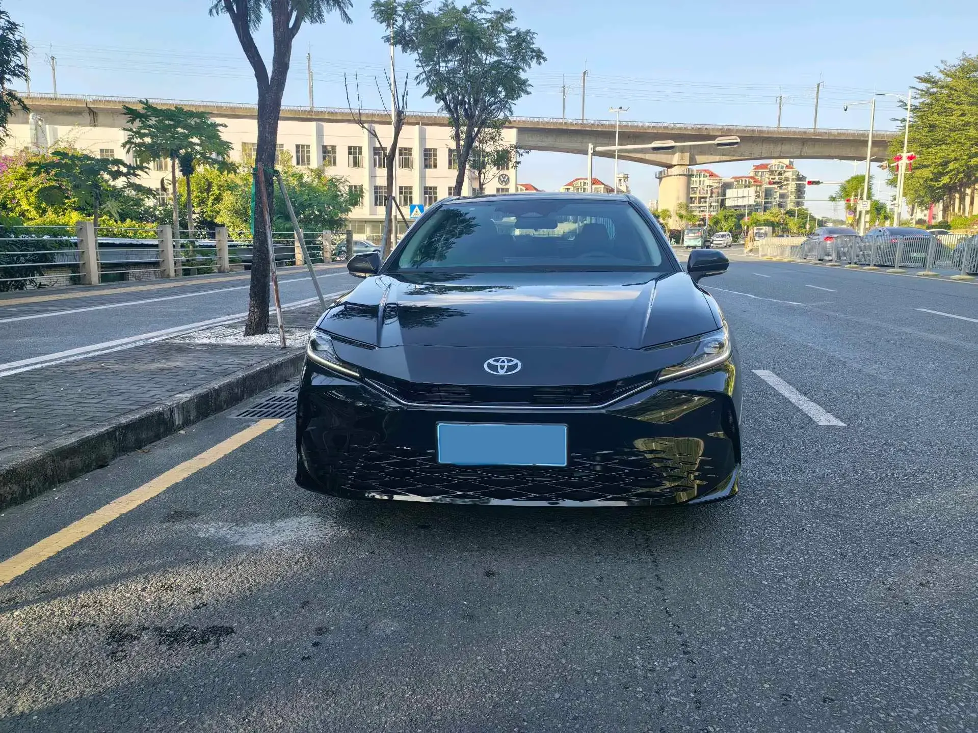 2024 TOYOTA CAMRY thumbnail 2