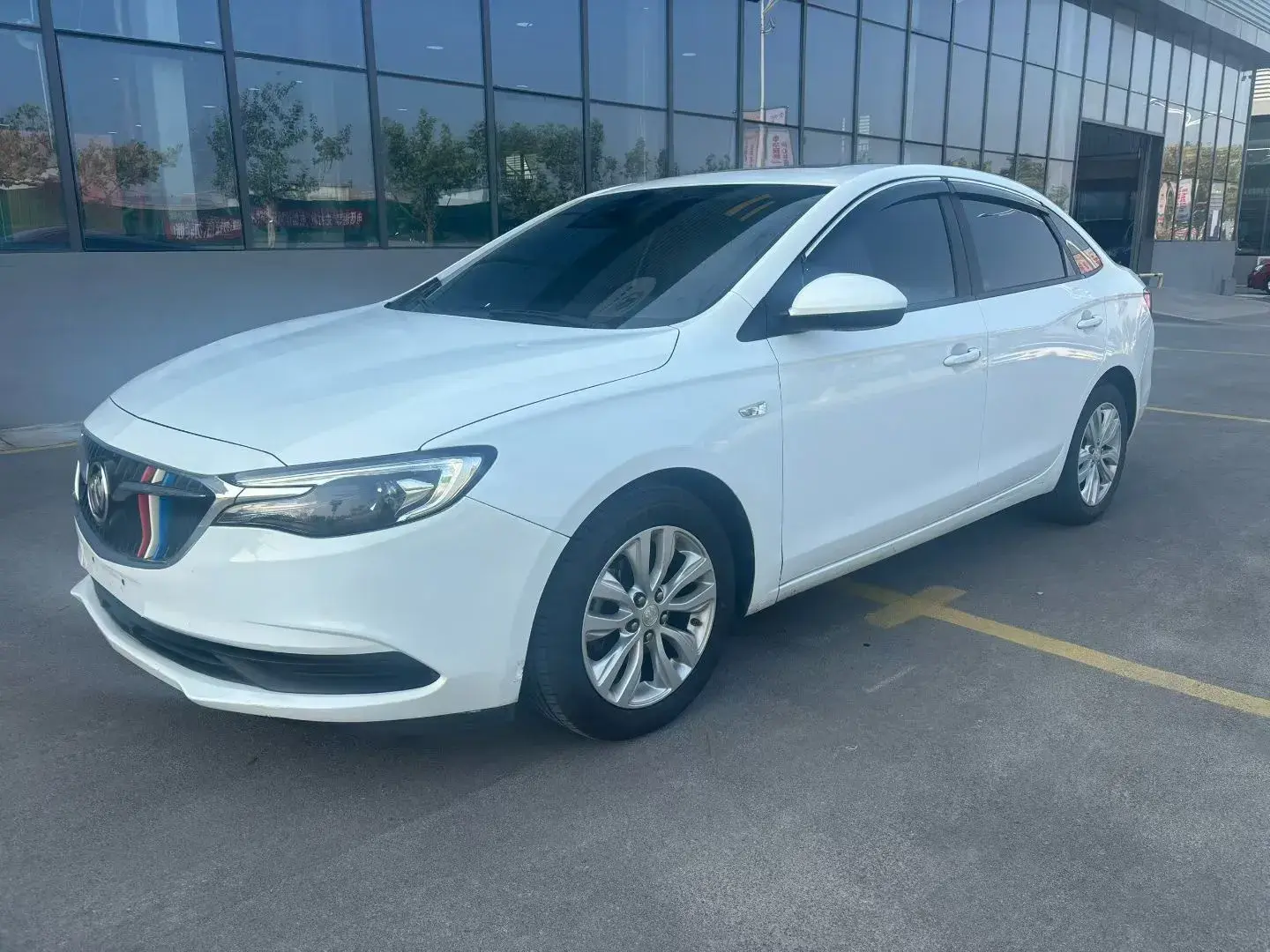 2020 BUICK REGAL view 1